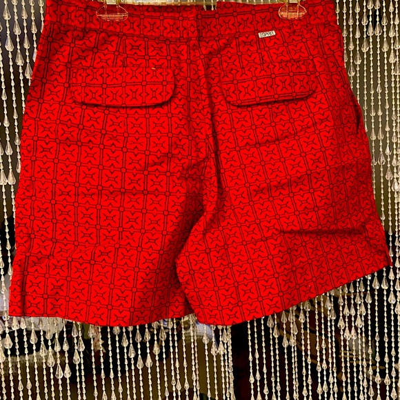 ESPIRT SHORTS - Picture 2 of 4